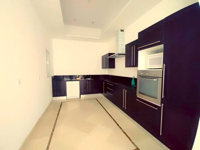 Fully furnished 2 BHK Luxury apartment for rent in Juffair BD.450/-