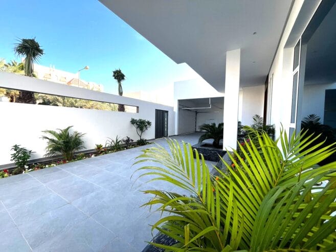 High Luxurious modern villa for Sale in Saraya-1, Saar BD.459,000/-