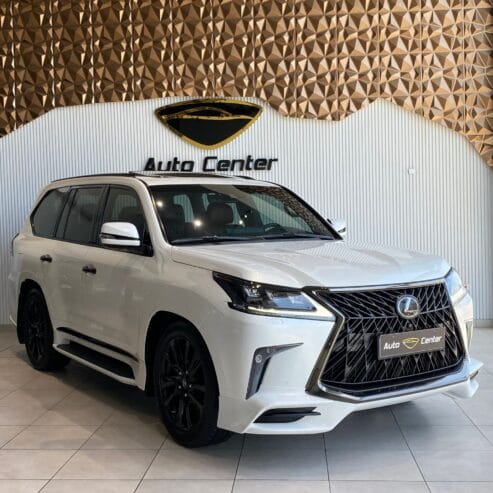 Lexus LX570 S Black Edition