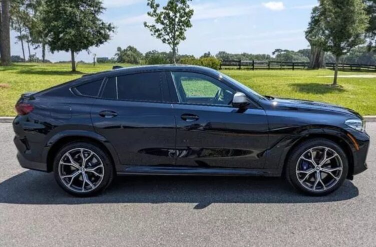 2023 BMW X6 M50i