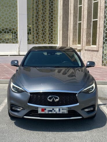 INFINITI Q30 2018