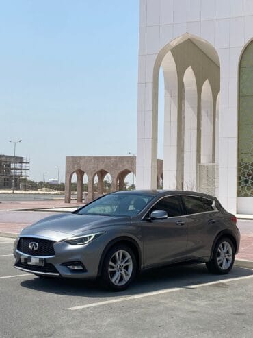 INFINITI Q30 2018