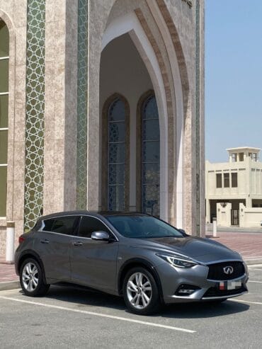 INFINITI Q30 2018