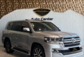 TOYOTA LAND CRUISER GXR GRAND TOURING V8 2019