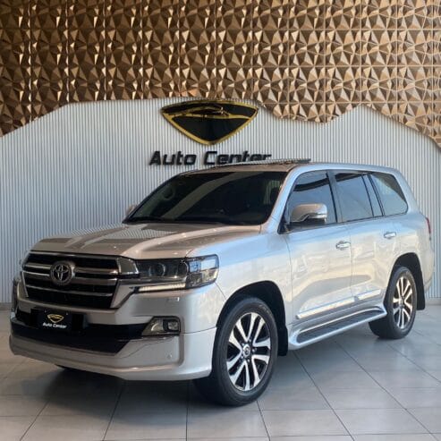 TOYOTA LAND CRUISER GXR GRAND TOURING V8 2019