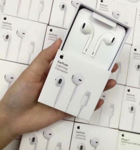 Apple Ear Pod with Lightning Connector and Type-C – Midle East Version