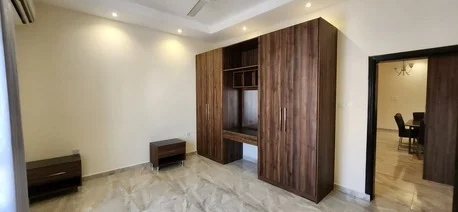 Bright & Spacious Apartment For Rent In Mahooz