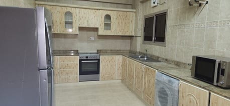 2 BHK Fully Furnished Apartment In Mahooz,Rent 400 BHD