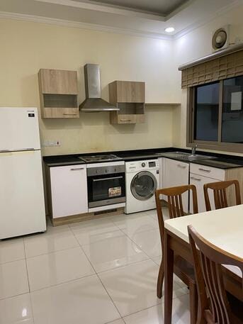 Apartment With Kids Play Area In Um Al Hassam