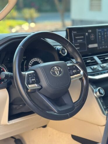 TOYOTA LANDCRUISER VX 2019