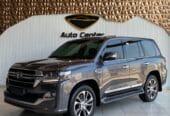 TOYOTA LAND CRUISER GXR GRAND TOURING V8 2020