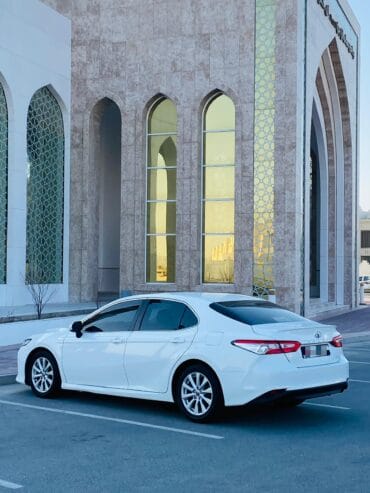 TOYOTA CAMRY LE 2019